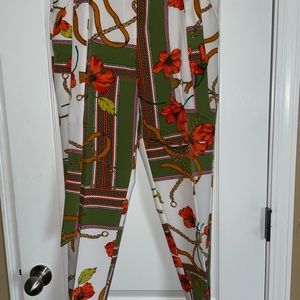 The Garden Capri Pants